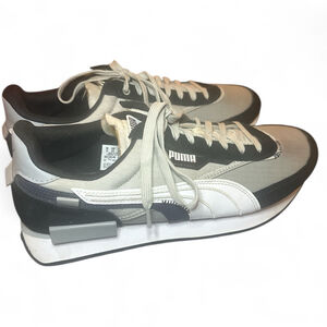 Men's PUMA Sneakers Size 10 Gray Black white